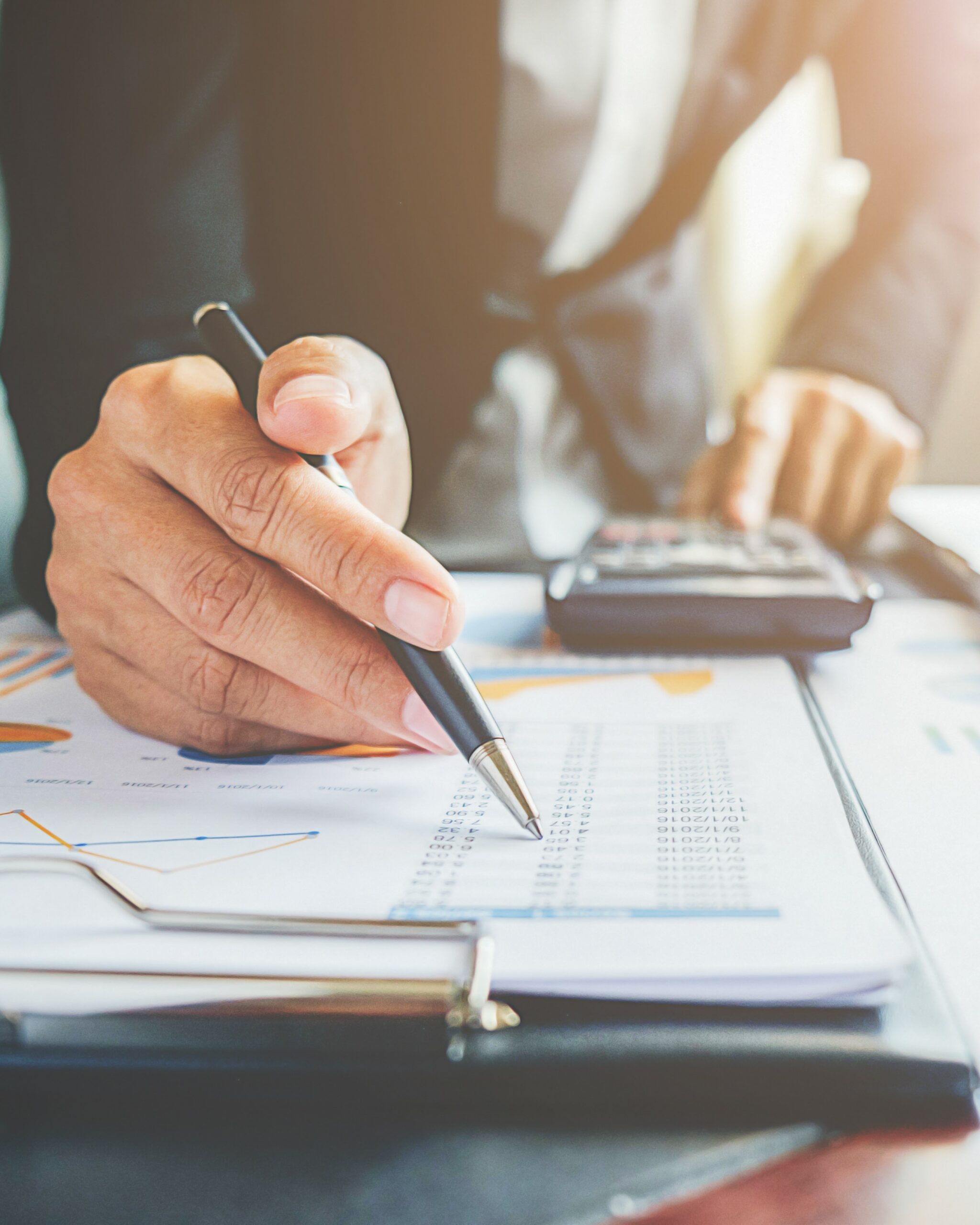 cooperation-analyst-chart-professional-paper-economics_2